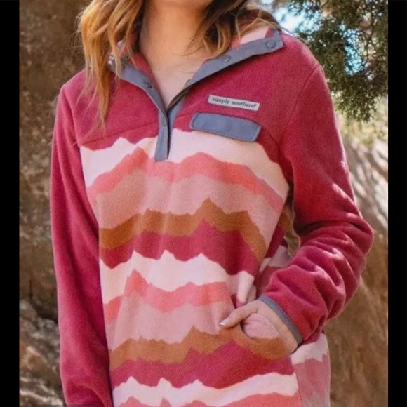 NWT Simply Southern Ladies Fleece Pullover Pink Mountain Color Sz Small - Picture 3 of 4
